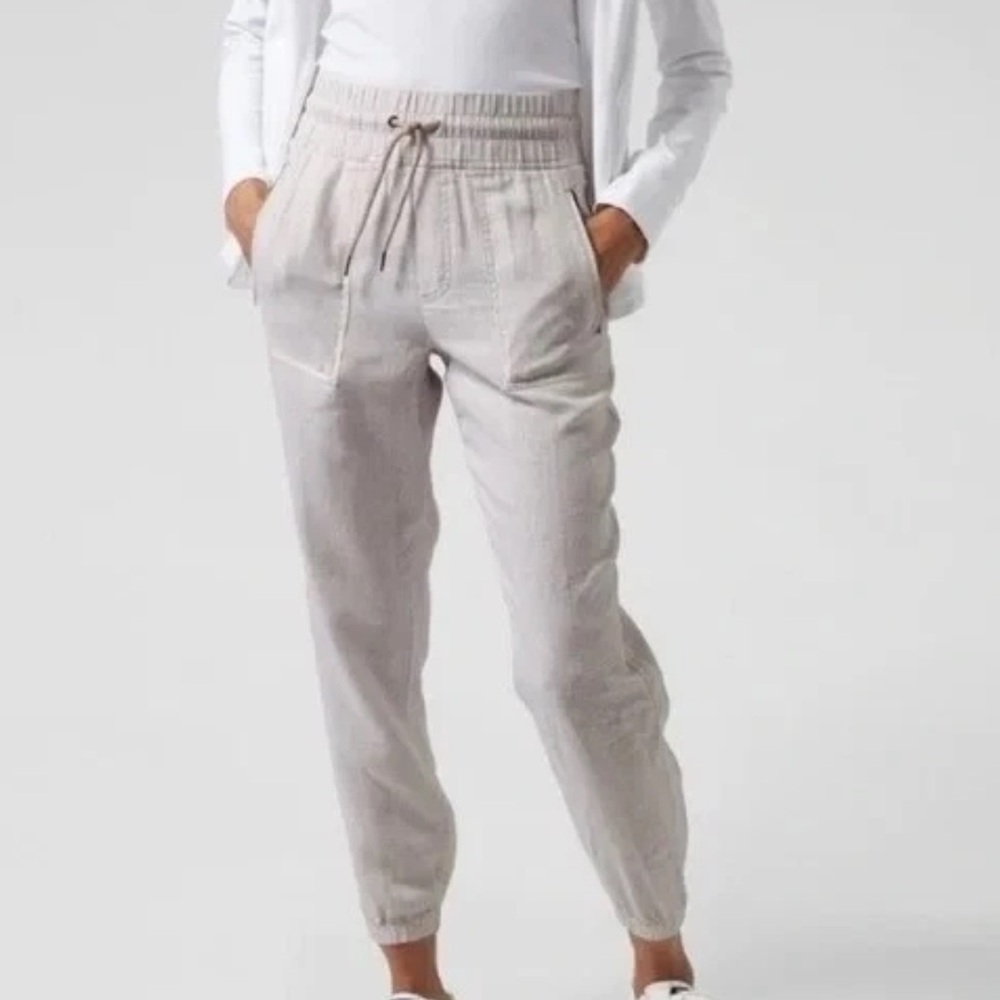 Athleta Cabo 100% Linen Jogger Size
4 Micro Cheetah Abalone/Beige.